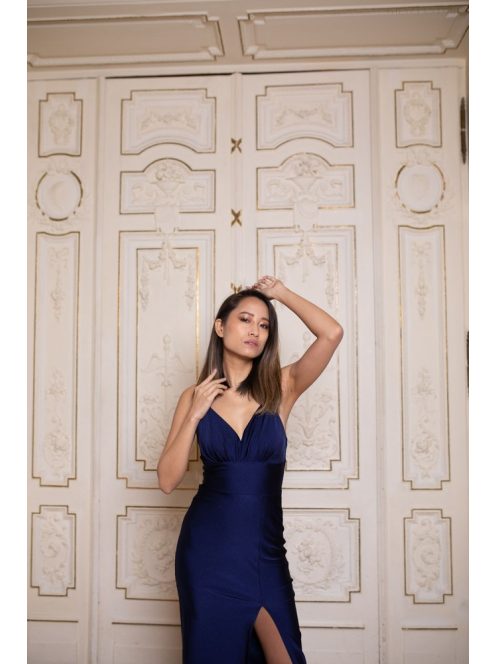 V-kivágású, szűk szabású maxi ruha – sötétkék