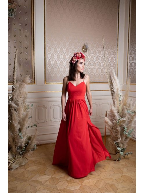 Hátnélküli maxi ruha minden alkalomra, piros színben. 