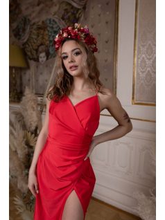 Szexisen elegáns, ráncolt maxi ruha, vadító piros színben. 