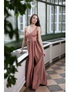 Coffee cream színű, V kivágású maxi ruha modern hercegnőknek.