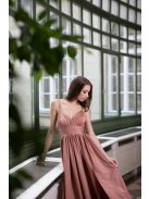 Coffee cream színű, V kivágású maxi ruha modern hercegnőknek.