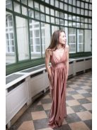 Coffee cream színű, V kivágású maxi ruha modern hercegnőknek.
