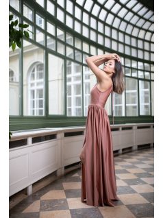 Elől-hátul zárt, ujjatlan maxi ruha – coffee cream