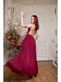 Hátnélküli maxi ruha minden alkalomra, bordó színben. 