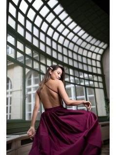 Hátnélküli ruha – bordó