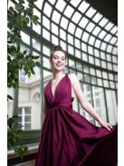 Többféleképpen köthető, bordó színű maxi ruha alkalmakra. 