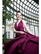 Többféleképpen köthető, bordó színű maxi ruha alkalmakra. 