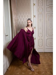 V-kivágású maxi ruha – bordó