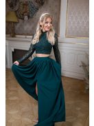 Alkalmi szetteket kiegészítő, sötétzöld csipke crop top.