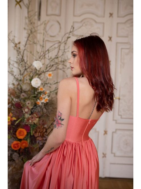 V-kivágású maxi ruha – korall