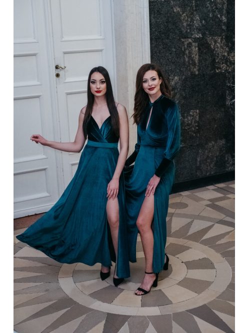 Fenséges, zöld bársony anyagból készült, alkalmi maxi ruha.