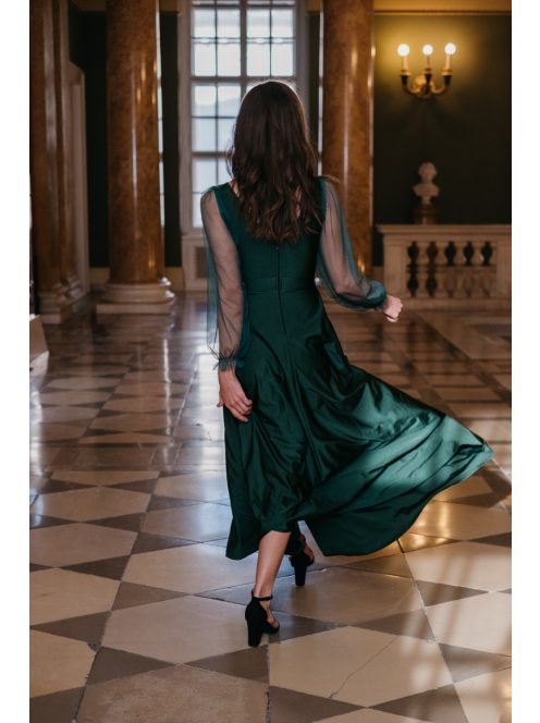 Polli ujjakkal - átlapolt, bordázott mellrészű zöld maxi ruha tüll ujjakkal