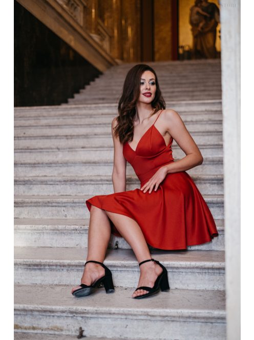 Zenina Mini - piros V kivágású mini ruha