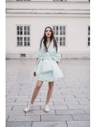 Sportosan elegáns, steppelt anyagú, menta színű miniszoknya. 