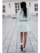 Sportosan elegáns, steppelt anyagú, menta színű miniszoknya. 
