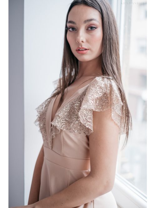 Anasztázia – pezsgő színű maxi ruha fodros ujjakkal