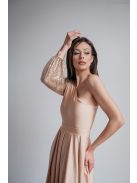 Nicola – pezsgő színű maxi ruha aszimmetrikus felsőrésszel