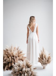 Peggi - Csipke rátétes, hátnélküli fehér maxi ruha 