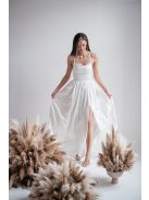 Madleine – fehér szatén maxi ruha hátán pántokkal 