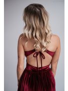 Emma - V-kivágású bordó bársony ruha különleges hátrésszel 