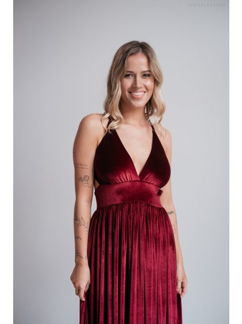 Emma - V-kivágású bordó bársony ruha különleges hátrésszel 