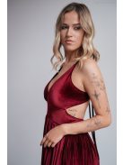 Emma - V-kivágású bordó bársony ruha különleges hátrésszel 
