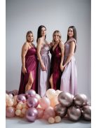 Emma - V-kivágású bordó bársony ruha különleges hátrésszel 