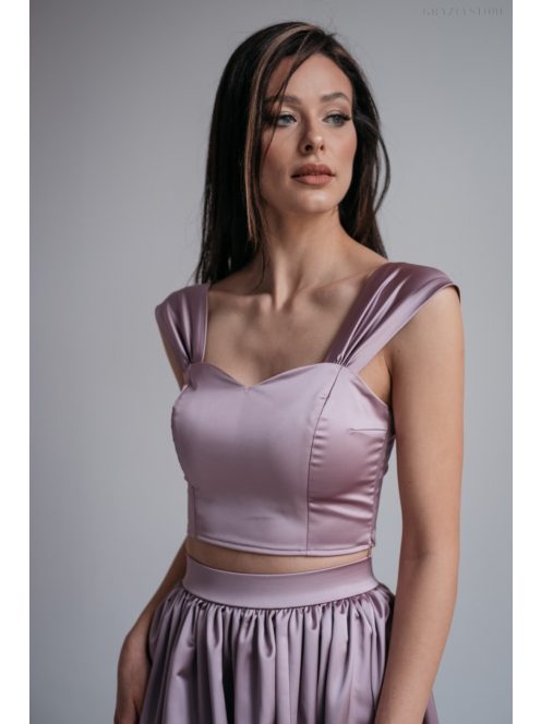 Alkalmi szetteket kiegészítő mályva színű szatén crop top.