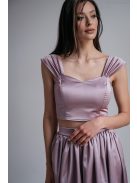 Alkalmi szetteket kiegészítő mályva színű szatén crop top.