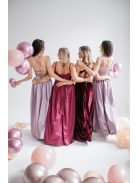 Alkalmi szetteket kiegészítő mályva színű szatén crop top.