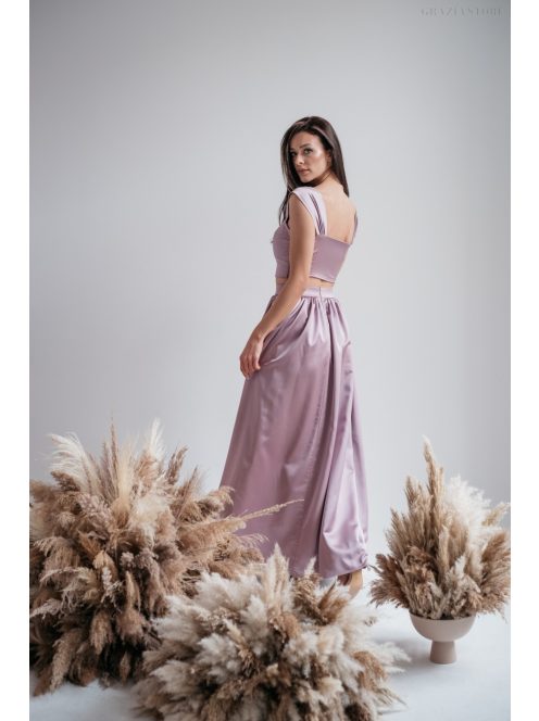  Alkalmi szetteket kiegészítő mályva színű szatén maxi szoknya.