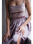 Madleine - mályva színű szatén és bársony maxi ruha hátán pántokkal 