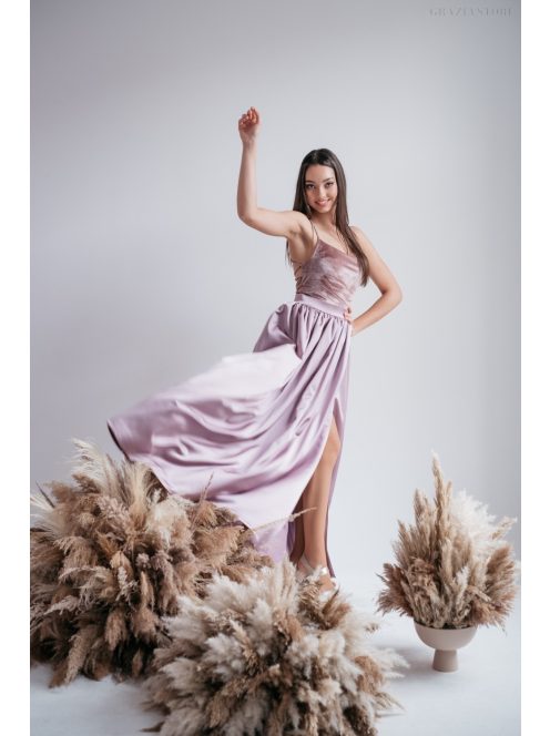 Madleine - mályva színű szatén és bársony maxi ruha hátán pántokkal 