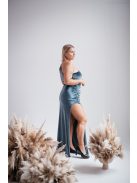 szürkéskék bársony maxi ruha aszimmetrikus felsőrésszel