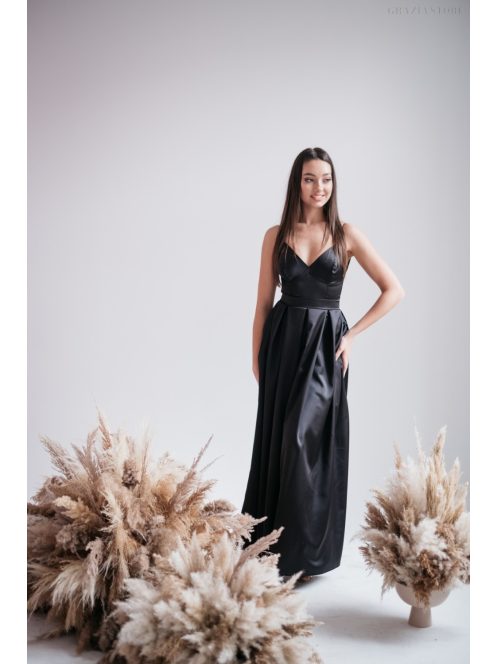 Zenina - Fekete V kivágású maxi ruha