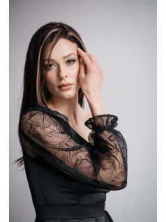 Nicole -Aszimmetrikus fekete szatén maxi ruha