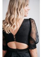 Andrea – Fekete csipke ruha, puffos ujjakkal és különleges hátkivágással