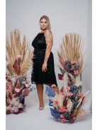Fekete, one-size mini ruha szatén övvel, elegáns csipkéből.