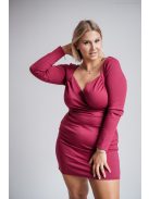 Egy igazán nőies, magenta színben készült mini ruha, melyet az őszi-téli időszaknak kedvező hosszú u