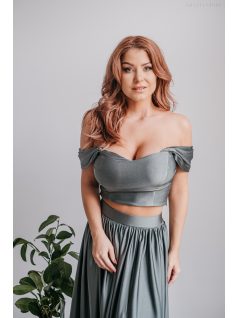 Rebeka - army színű elasztikus anyagú crop top 