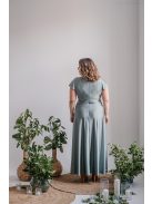 Zóra ujjakkal – átlapolt mellrészű maxi ruha rövid ujjakkal foresty zöld színű elasztikus anyagból 