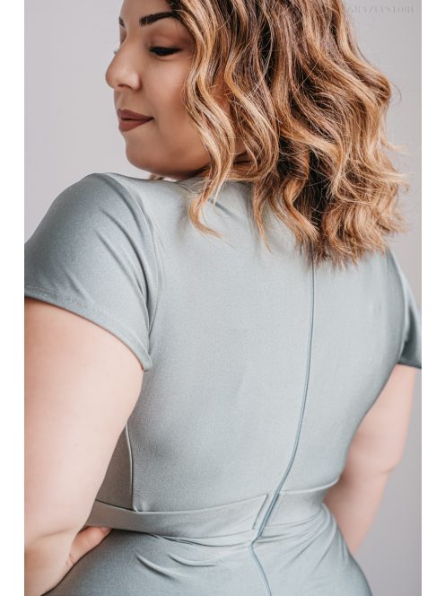 Zóra ujjakkal – átlapolt mellrészű maxi ruha rövid ujjakkal foresty zöld színű elasztikus anyagból 