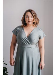   Zóra ujjakkal – átlapolt mellrészű maxi ruha rövid ujjakkal foresty zöld színű elasztikus anyagból 