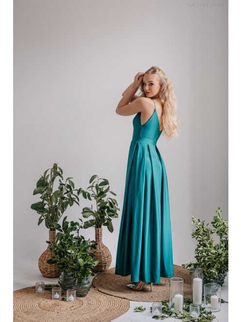 V-kivágású maxi ruha spagetti pántokkal boyscout zöld színben.