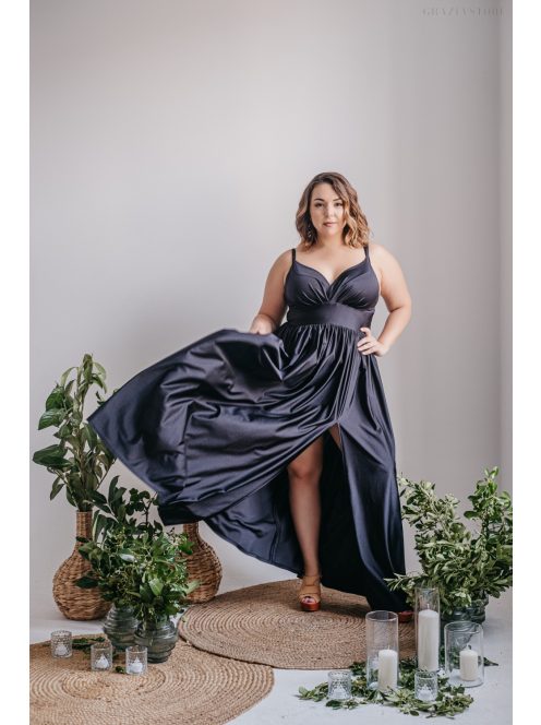 Hanna - V kivágású fekete maxi ruha elasztikus anyagból