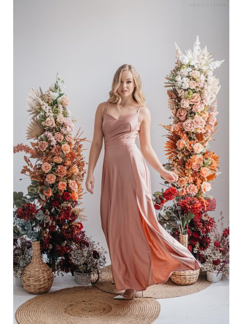 Sophie – Vékony pántos, szív kivágású maxi ruha coffee-cream színben