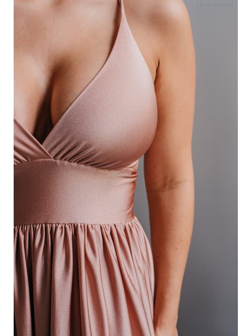 Emma - V-kivágású coffee-cream színű elasztikus anyagú ruha különleges hátrésszel