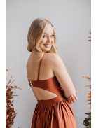 Különleges alkalmi maxi ruha rozsdabarna színben.