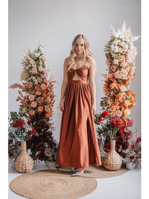 Lidia - különleges maxi ruha dattero színben elasztikus anyagból