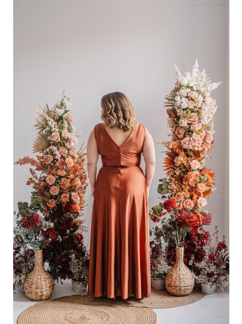 Heather – dattero színű V kivágású maxi ruha